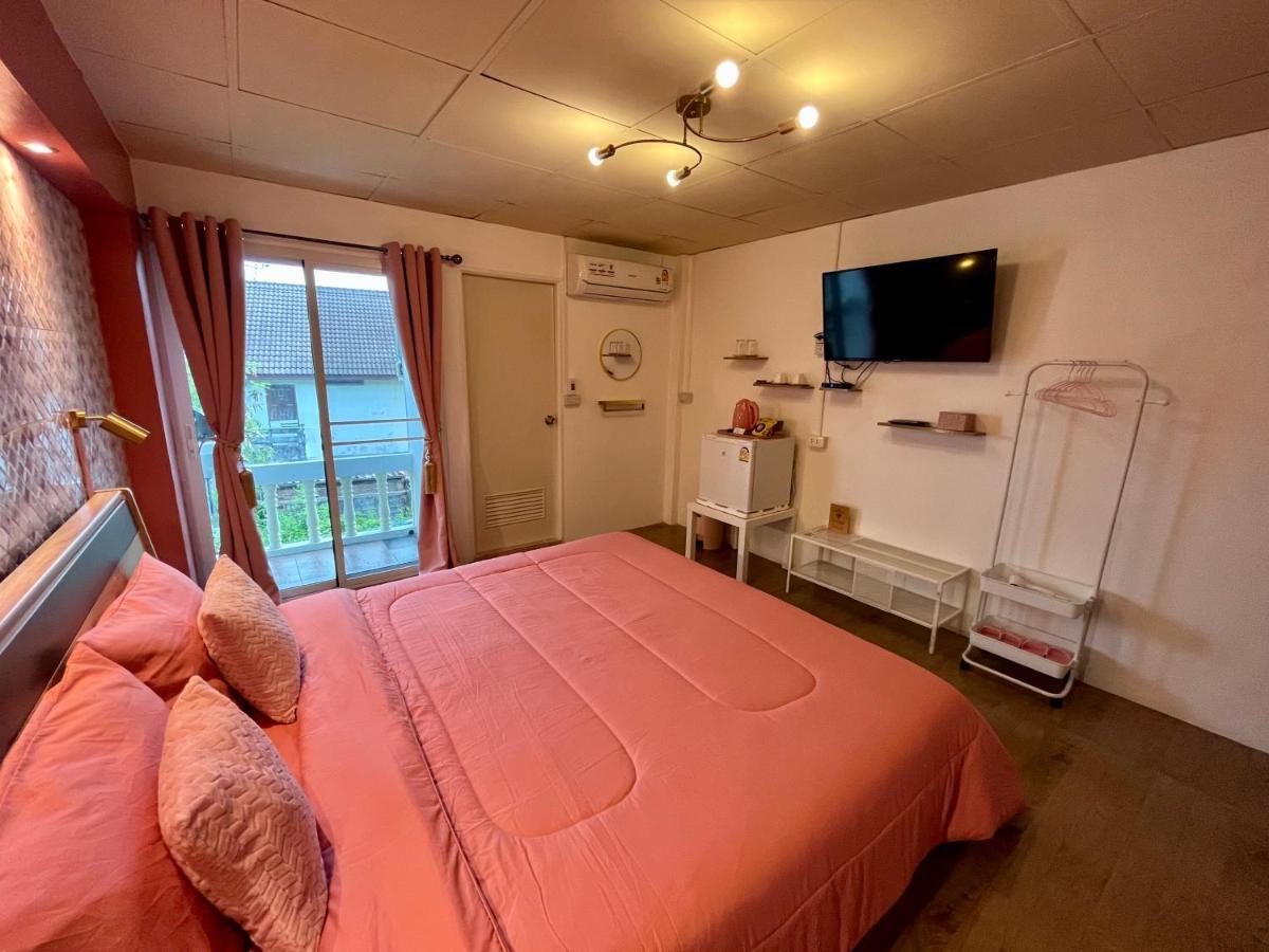 Dawnthaya Ayutthaya House บ้านดอนธยๅ อยุธยา Eksteriør billede