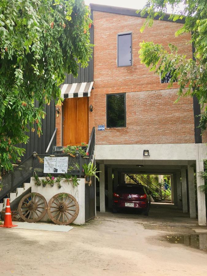Dawnthaya Ayutthaya House บ้านดอนธยๅ อยุธยา Eksteriør billede